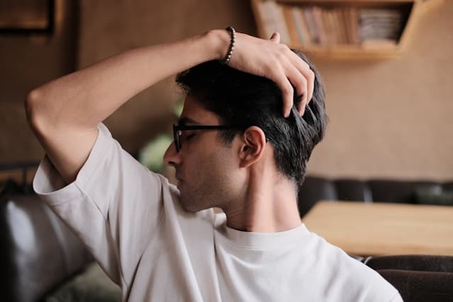 Head Lice Treatment for Adults: Structured Home and Professional Pathways cover